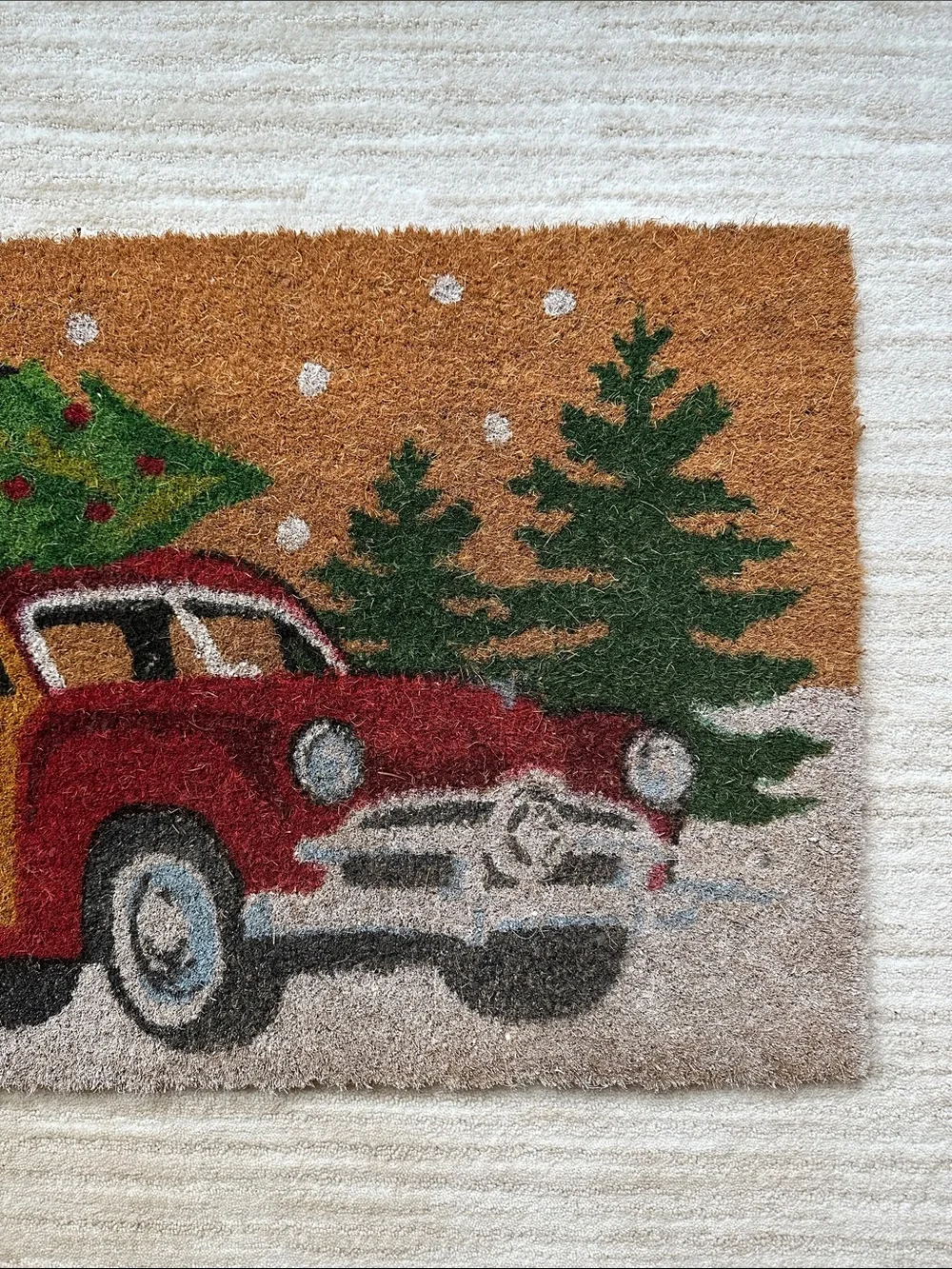 Wondershop Holiday Red Vintage Wagon Doormat with Evergreen Tree